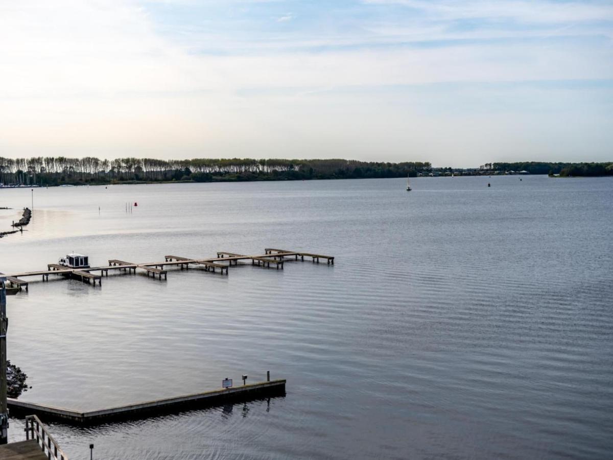 Spacious Waterfront Apartment Арнемуйден Екстер'єр фото